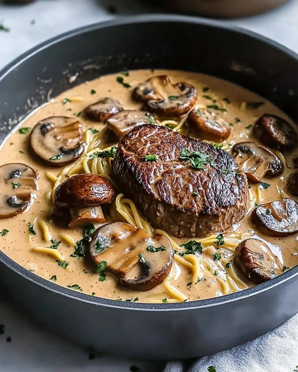 Filettopf mit Champignons - einfach & so cremig